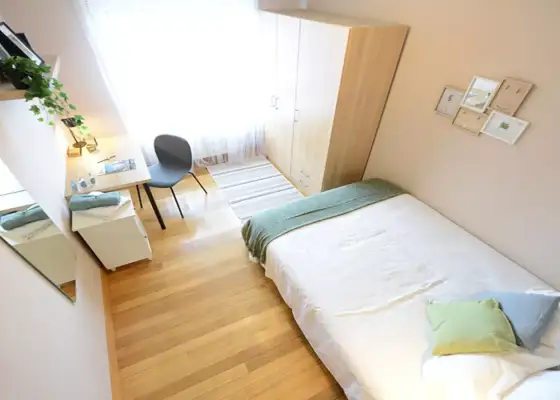 Habitación en alquiler en un apartamento de 3 dormitorios en Txurdinaga en Bilbao