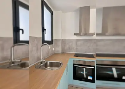 Habitación en piso compartido de 2 habitaciones en La Bresca, solo para profesionales. en Málaga