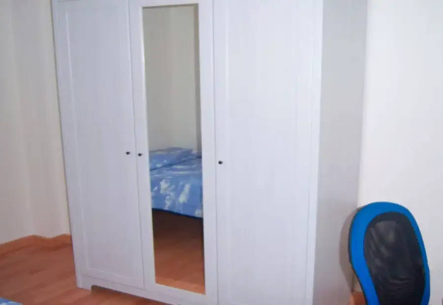Habitación en piso compartido de 3 habitaciones en Zaragoza, solo para hombres. en Zaragoza
