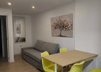 Habitación en piso compartido de 4 habitaciones en alquiler en San Rafael, Málaga. en Málaga
