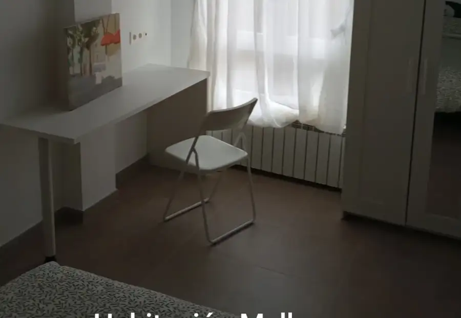 Se alquila habitación en piso compartido de 4 habitaciones en Delicias-Canterac. en Valladolid