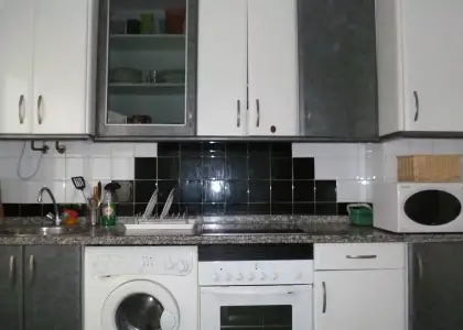 Se alquila habitación en piso de 3 habitaciones en Oviedo en Oviedo